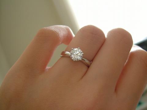 Tips for Diamond Engagement Ring Settings