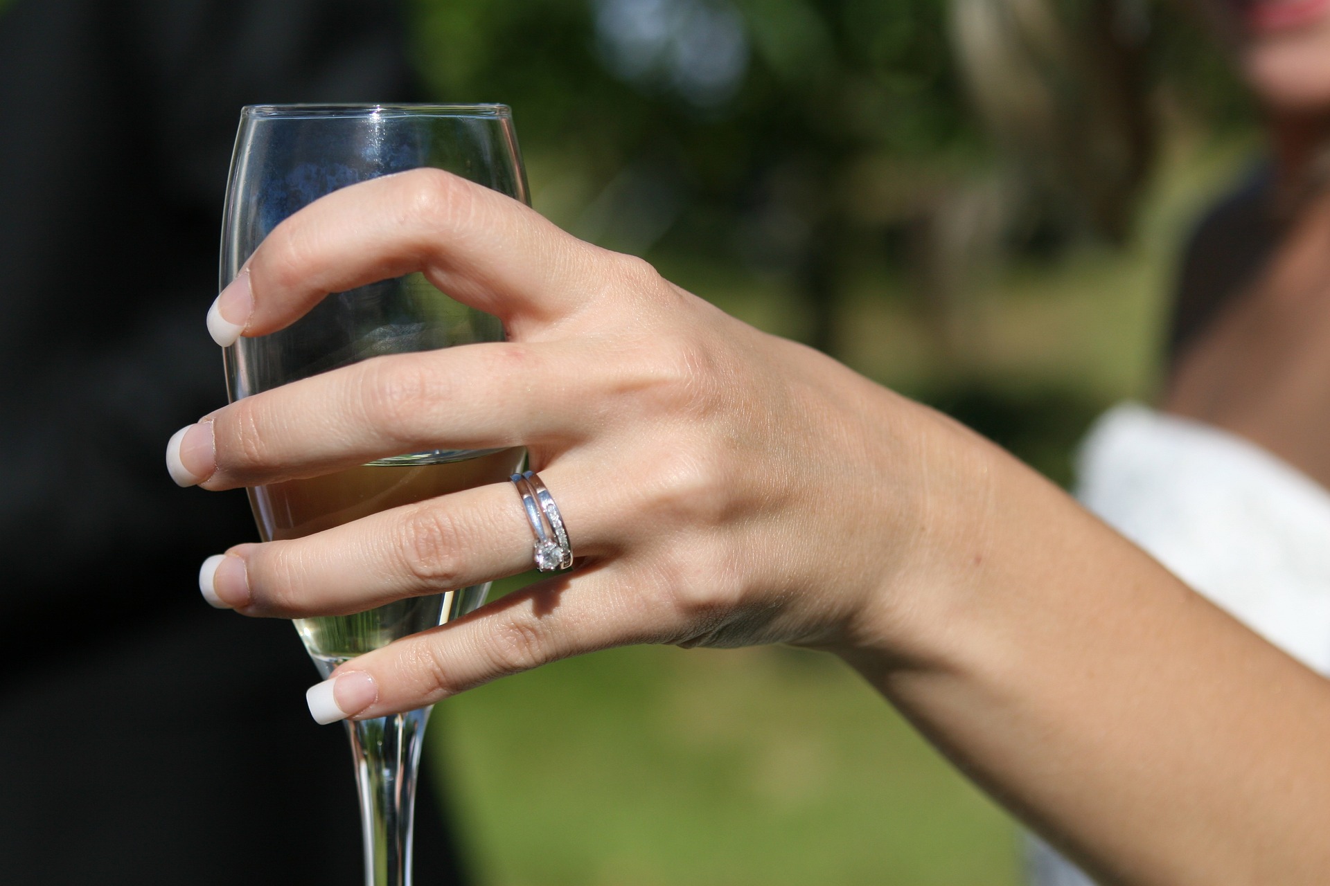 Five Tips To Help You Save Money When Buying An Engagement Ring